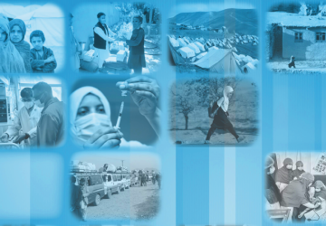Varias imágenes en blanco y negro de personas en Afganistán bajo un tinte azul claro.