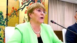 联合国人权事务高级专员米歇尔·巴切莱特向广州大学人权研究院发表演讲。