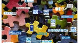 Portada del documento con un fondo azul y una imagen de gran tamaño de piezas de rompecabezas, con logos superpuestos de las entidades participantes.