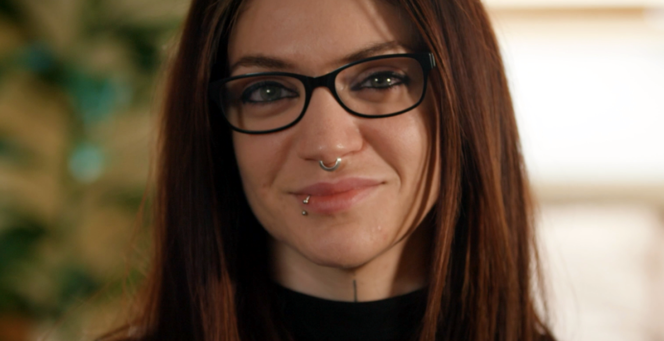 صورة مقربة لمايتي لون