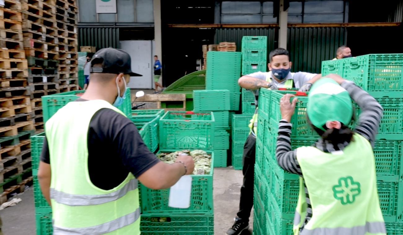 Essential marketplace staff during the pandemic. 