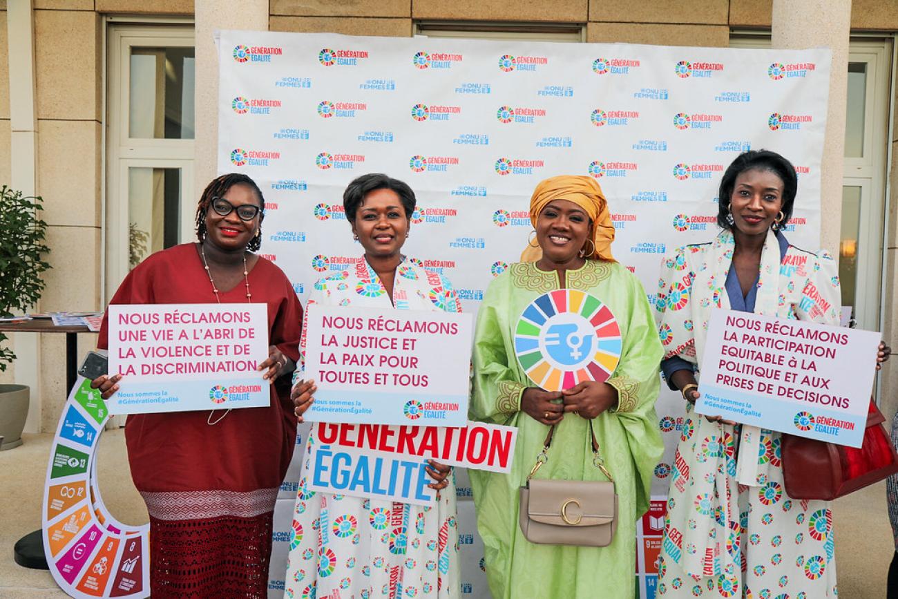 Lancement officiel par le Bureau régional d'ONU-Femmes pour l'Afrique de l'Ouest et du Centre de la campagne “Génération Égalité” avec l'Ambassade de France et des représentants de la société civile à Dakar, au Sénégal, le 2 juin 2021.
