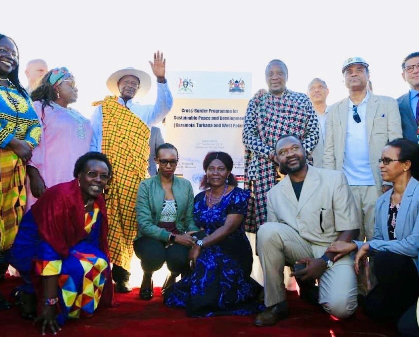 Photo shows the presidents of Kenya and Uganda posing with heads of agencies, funds and programmes and resident coordinators.