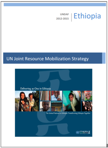 Portada del documento con fondo blanco y azul y un collage de fotografías de personas de distintas edades, sonrientes.